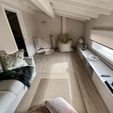Moderna Ecosostenibile Villa Pila (Livorno)